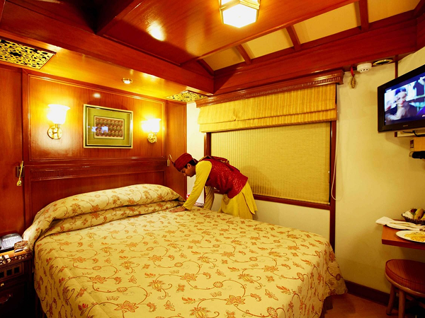 Maharajas Express Luxury Train
