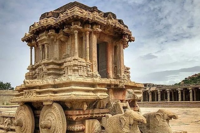 Golden Chariot Glimpses of Karnataka itinerary