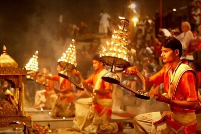 How to Book Luxury Train India