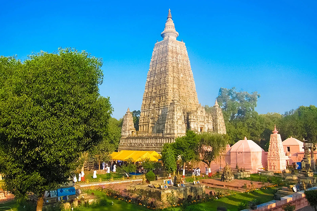 Winter Luxury Train Journeys in India
